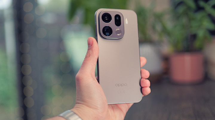 10 smartphone tốt nhất năm 2025 theo từng tiêu chí - 2