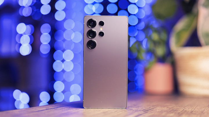 10 smartphone tốt nhất năm 2025 theo từng tiêu chí - 3