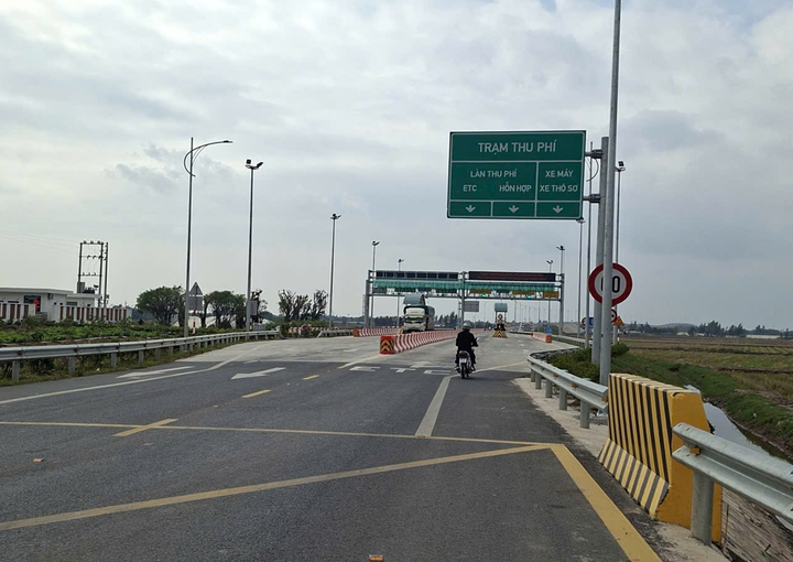 Hình ảnh trạm thu phí dịch vụ.