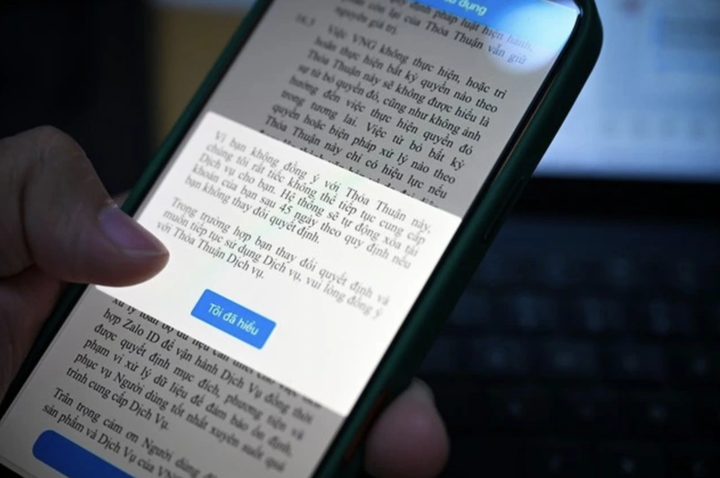 Việc Zalo thu thập thông tin người tiêu dùng khiến dư luận bức xúc.