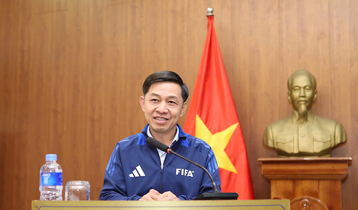 Trưởng Ban Trọng tài Đặng Thanh Hạ.