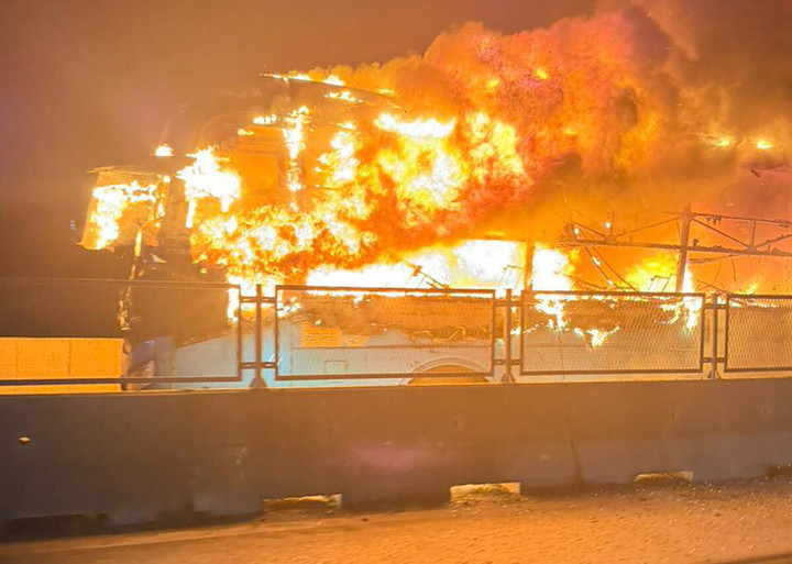 Hiện trường vụ cháy xe. (Ảnh: CTV)