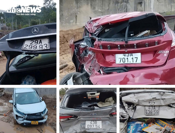 Nhiều ô tô hư hỏng nặng sau vụ tai nạn liên hoàn.