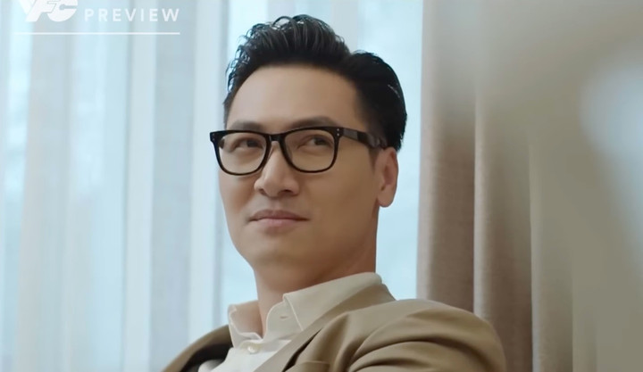 Triển tới nhà Khắc để bàn chuyện.