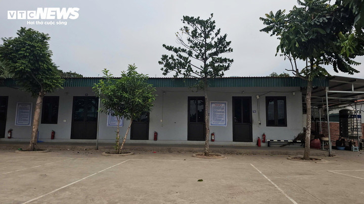 Trung tâm gồm dãy nhà cấp 4 được chia thành nhiều phòng khác nhau. Sau vụ việc nam học viên tử vong, nơi này đã đóng cửa, dừng hoạt động.