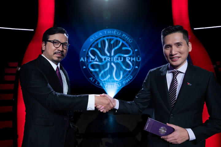 BTV Quốc Khánh thay Giáo sư Xoay Đinh Tiến Dũng, dẫn dắt chương trình "Ai là triệu phú".