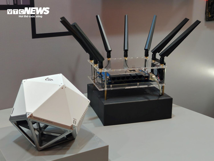 ASUS dự kiến sẽ thương mại hóa các router và hệ thống mesh WiFi 8 dành cho gia đình trong năm 2026. (Ảnh: Trung Hiếu)