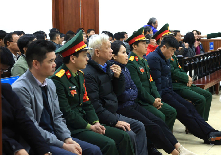 Cựu Chủ tịch Khánh Hoà Lê Đức Vinh vắng mặt trong vụ án sân bay Nha Trang- Ảnh 1.