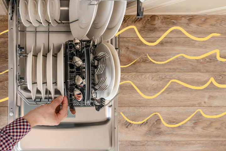 Phân loại đồ trước khi rửa không chỉ giúp bảo vệ vật dụng mà còn giúp máy hoạt động ổn định, tránh hỏng hóc không đáng có. (Ảnh: SimplyRecipes)