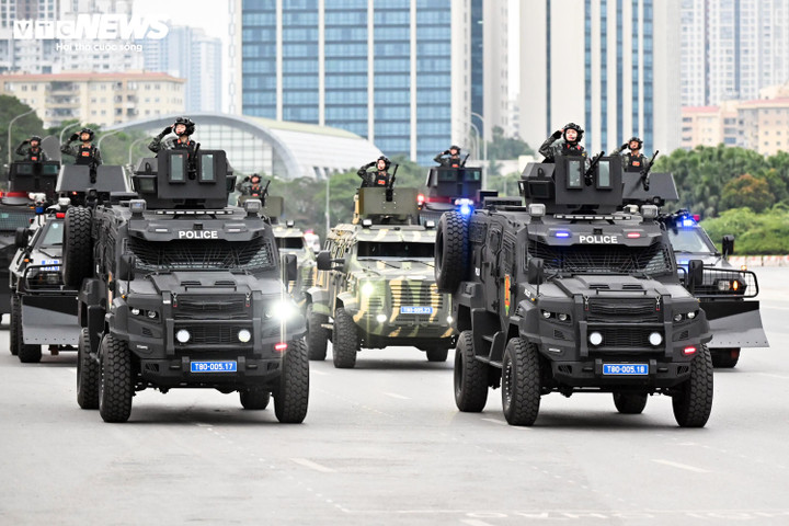 Lực lượng công an và khí tài hiện đại diễn tập bảo vệ Đại hội XIV của Đảng - 19