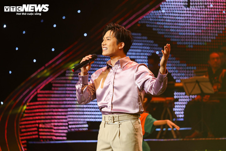 Toàn cảnh chương trình nghệ thuật 'Với Đảng vẹn toàn niềm tin yêu' - 9