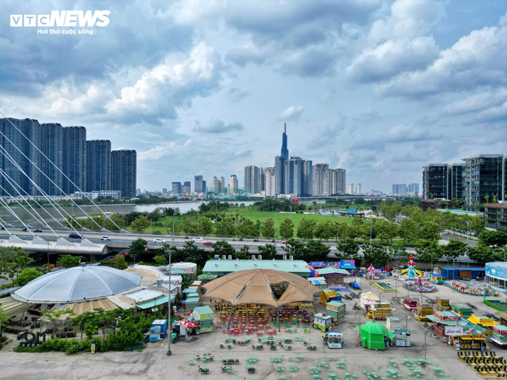 KĐT Thủ Thiêm bên sông Sài Gòn hiện là địa chỉ vui chơi, giải trí quen thuộc của người dân TP.HCM. (Ảnh: Lương Ý)