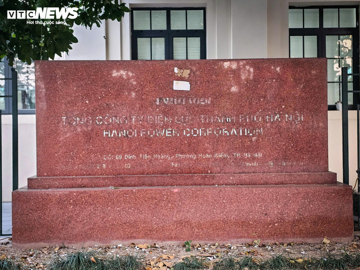 Loạt nhà ven Hồ Gươm di dời, người gom phế liệu kiếm tiền triệu mỗi ngày - 8