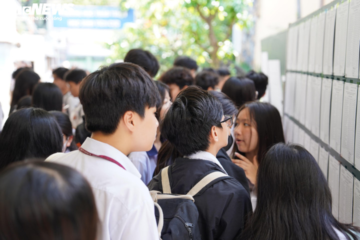 13 đại học đồng loạt bỏ, giảm xét tuyển học bạ THPT mùa tuyển sinh đại học 2026. (Ảnh minh hoạ)