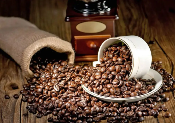 Uống cà phê là thói quen của nhiều người. (Ảnh: Sohu)