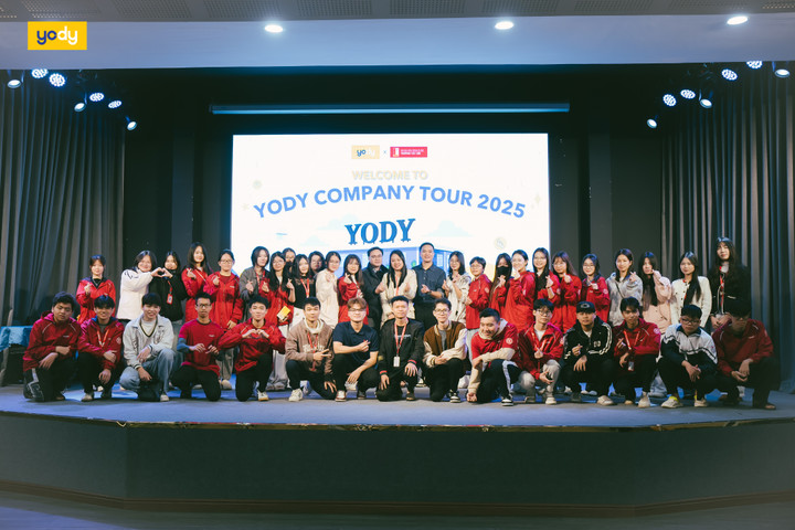 Thay vì chờ sinh viên tốt nghiệp rồi mới tuyển dụng, YODY chủ động tiếp cận nguồn nhân lực ngay từ giai đoạn giáo dục.