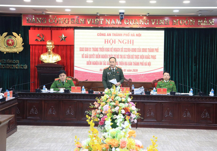 Quang cảnh cuộc họp.