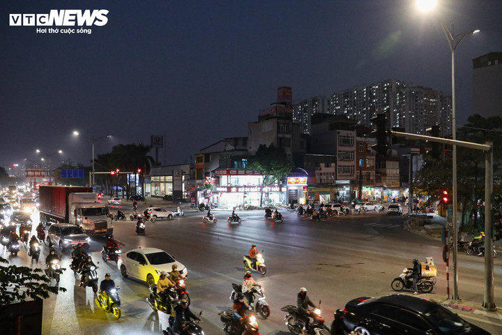 Toàn cảnh nút giao thi công thần tốc, nối đường Ngọc Hồi với cao tốc Pháp Vân - 6