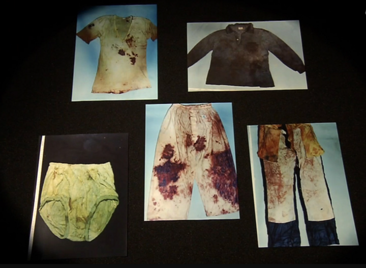 Bộ quần áo dính máu được tìm thấy trong phòng Iwao Hakamada. (Nguồn: NHK)