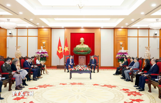 Tổng Bí thư Tô Lâm tiếp Đại sứ Hoa Kỳ tại Việt Nam Marc Evans Knapper. (Ảnh: Thống Nhất/TTXVN)