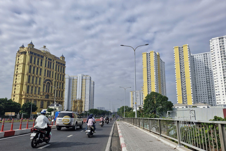 Các chuyên gia nhận định việc sáp nhập địa giới hành chính là cơ hội vàng để quy hoạch lại quỹ đất, hạ tầng phát triển nhà ở xã hội.