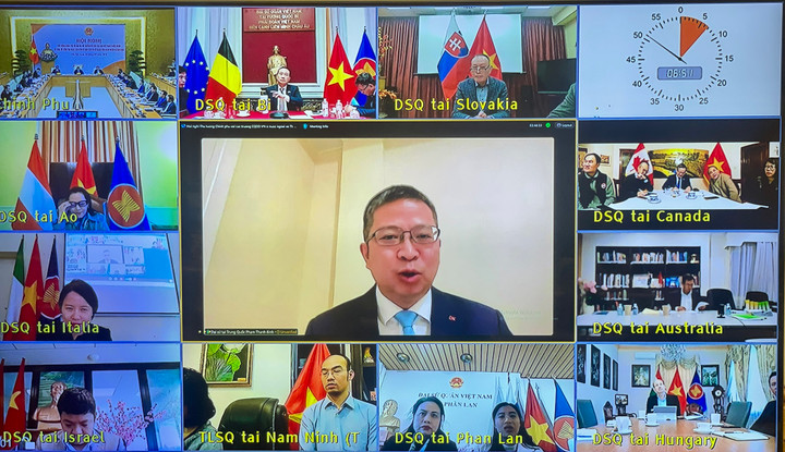 Các Đại sứ, Trưởng Cơ quan đại diện Việt Nam ở nước ngoài dự Hội nghị - Ảnh: VGP/Nhật Bắc