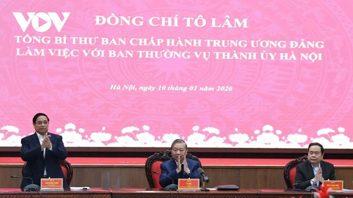 Đây là lần đầu tiên trong nhiệm kỳ Đại hội XIII, ba lãnh đạo Đảng, Nhà nước cùng làm việc với TP Hà Nội và là cuộc làm việc đầu tiên trong năm 2026 của lãnh đạo Đảng, Nhà nước với Hà Nội