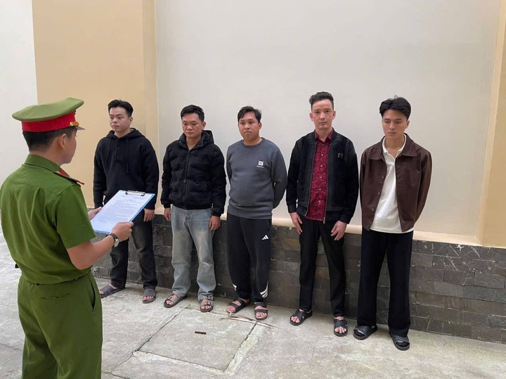 Nhóm đối tượng bị khởi tố. (Ảnh: C.A)