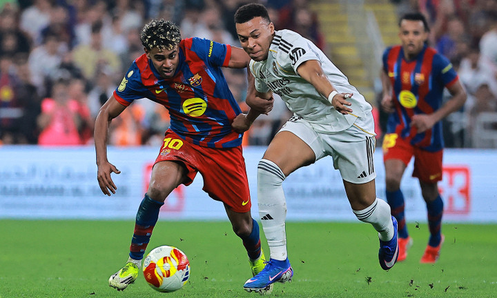 Barcelona đánh bại Real Madrid. (Ảnh: Reuters)