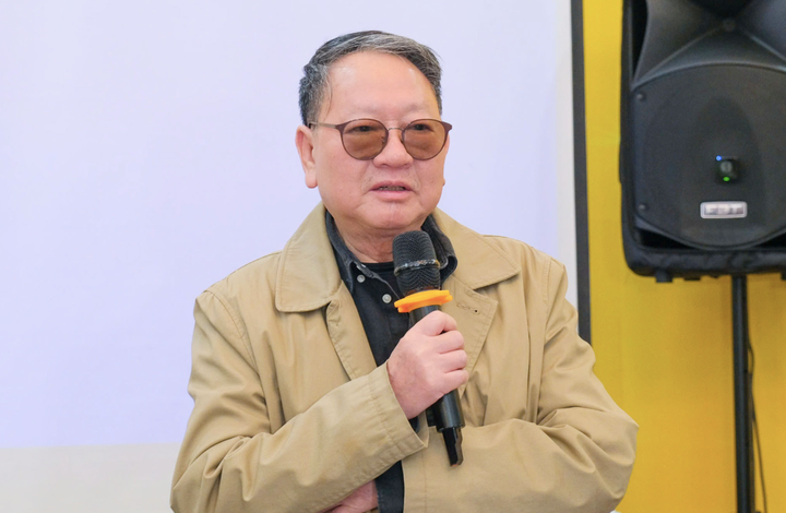 Thiếu tướng, nhạc sĩ Đức Trịnh, Chủ tịch Hội Nhạc sĩ Việt Nam.