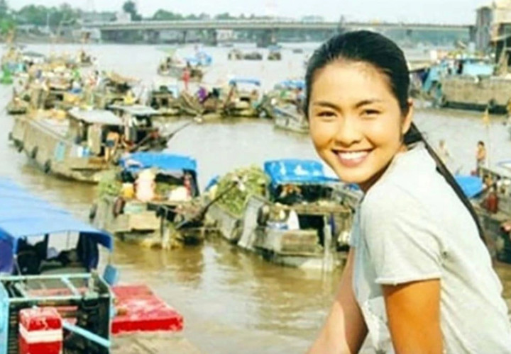 Tăng Thanh Hà đóng "Hương phù sa" khi mới 18 tuổi.