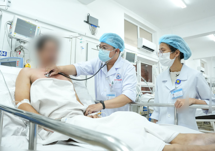 Bác sĩ khuyến cáo, bệnh nhân hen phế quản tuyệt đối không tự ý dùng thuốc khi không có chỉ định của bác sĩ. (Ảnh: BVCC)