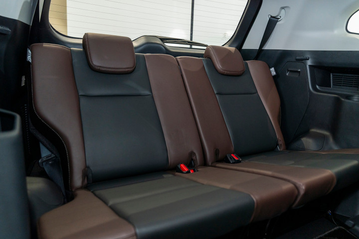 Hàng ghế 3 với độ ngả và khoảng để chân rộng vượt trội so với các đối thủ.