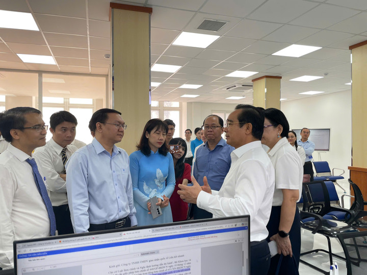 2 tuần vận hành Trung tâm hành chính công đã mang lại hiệu quả tích cực trong cải cách thủ tục hành chính của TP.HCM.