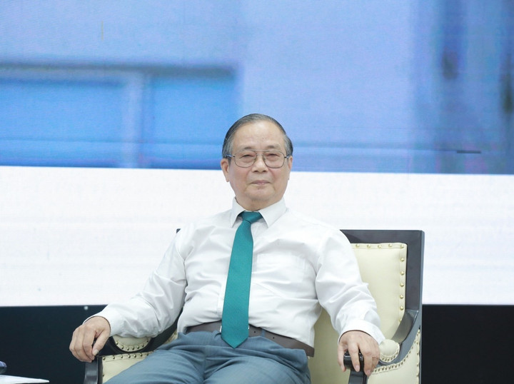 GS.TS.Vũ Dương Huân - nguyên Giám đốc Học viện Ngoại giao. (Ảnh: NVCC)