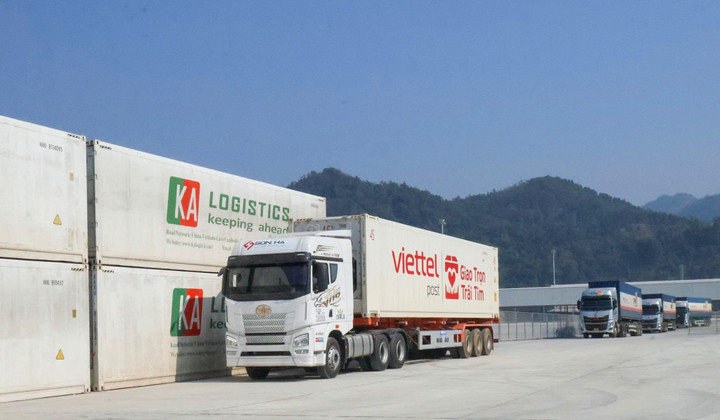 Kho ngoại quan ứng dụng công nghệ hiện đại giúp giảm đáng kể chi phí logistics. (Nguồn: Viettel)