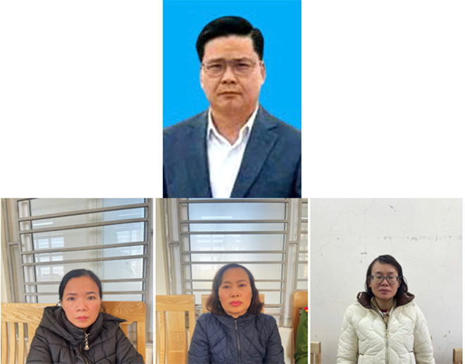 Bị can Trương Sỹ Toàn cùng các cán bộ thuộc cấp trong Công ty cổ phần Đồ hộp Hạ Long.