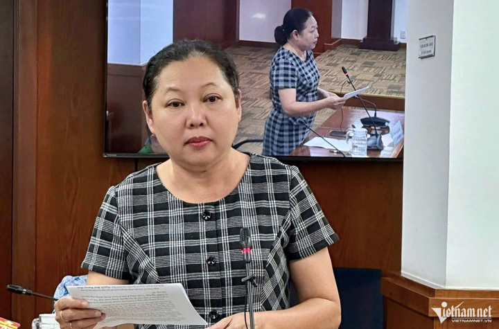 Bà Phạm Đắc Mỵ Trân - đại diện Sở Văn hóa - Thể thao TP.HCM phát biểu trong họp báo chiều 15/1.