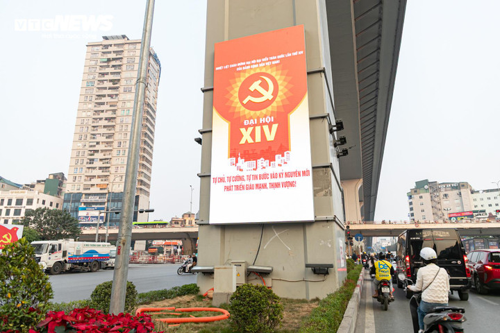 Cận cảnh hơn 200 màn hình LED được lắp đặt dưới gầm cầu cạn Vành đai 2 Hà Nội - 8