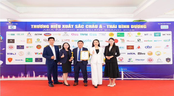 Nam Việt Group được vinh danh tại Lễ công bố Thương hiệu Xuất sắc châu Á – Thái Bình Dương 2025.