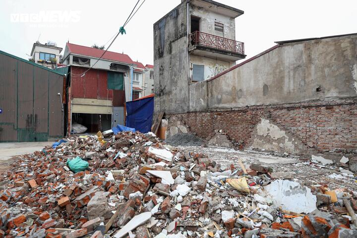 Hà Nội gấp rút giải phóng mặt bằng, đẩy nhanh thi công tuyến đường Tam Trinh - 7