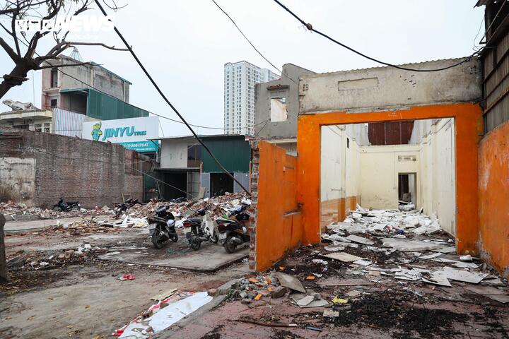 Hà Nội gấp rút giải phóng mặt bằng, đẩy nhanh thi công tuyến đường Tam Trinh - 9