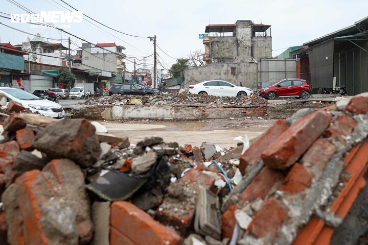 Hà Nội gấp rút giải phóng mặt bằng, đẩy nhanh thi công tuyến đường Tam Trinh - 6