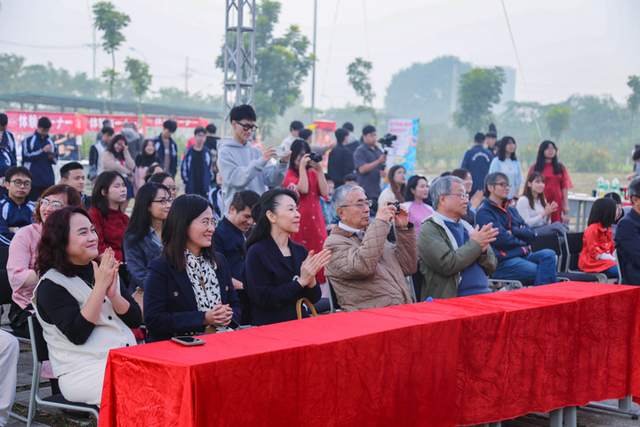 Chương trình thu hút sự tham gia của gần 600 sinh viên, giảng viên và cán bộ trường Đại học Việt - Nhật.