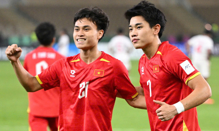 Đình Bắc, Minh Phúc toả sáng mang về chiến thắng cho U23 Việt Nam.
