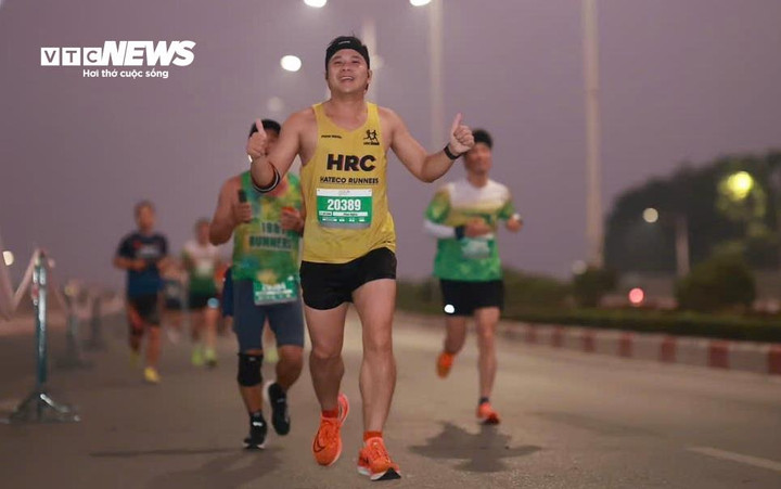 Trào lưu chạy bộ được nhiều bạn trẻ ngày càng hưởng ứng nhiệt tình. (Ảnh minh hoạ: Như Loan)