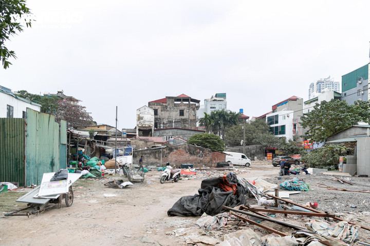 Người Hà Nội tất bật dọn nhà, bàn giao mặt bằng phục vụ thi công Vành đai 2,5 - 15