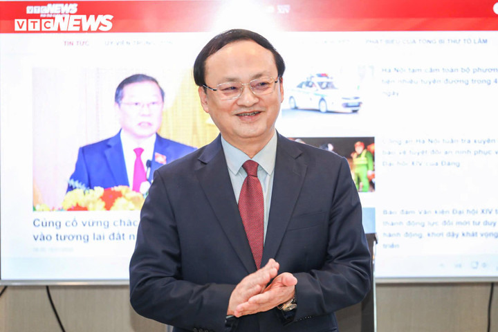 Tổng Giám đốc Đài Tiếng nói Việt Nam Đỗ Tiến Sỹ tới thăm Báo Điện tử VTC News chiều 18/1.