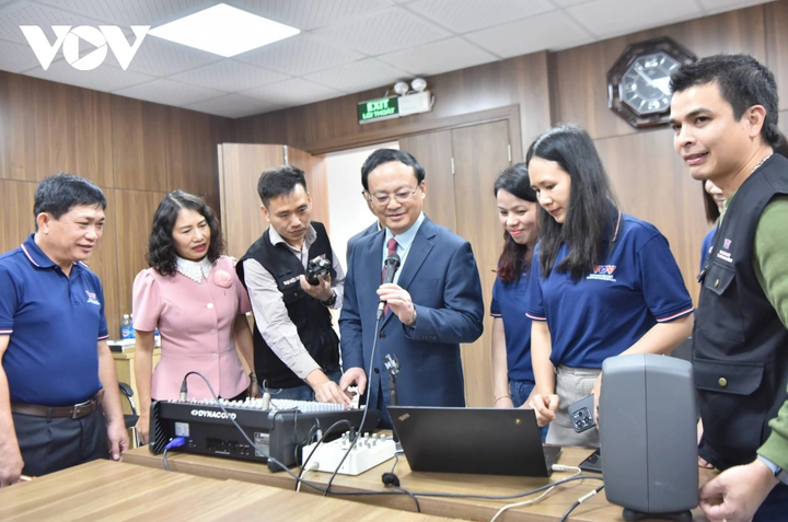 Tổng Giám đốc Đỗ Tiến Sỹ: VOV sẽ đưa thông tin Đại hội Đảng XIV nhanh, chính xác, hấp dẫn - 7