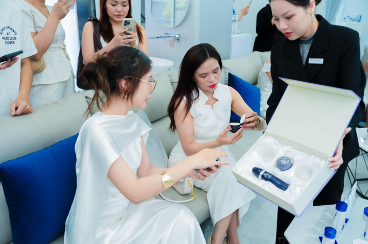 Mỗi sản phẩm của Transino Vietnam đều trải qua quá trình kiểm định nghiêm ngặt trước khi đến tay khách hàng.